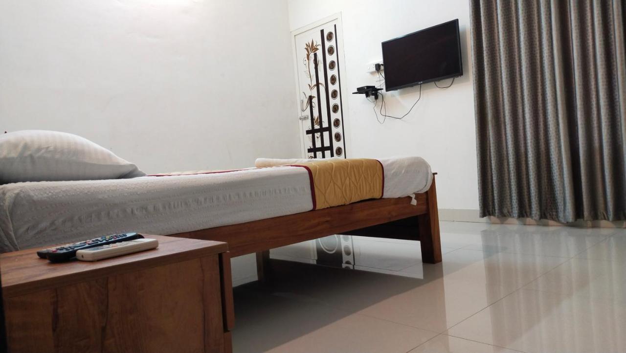 קולאם Ripples Service Villas מראה חיצוני תמונה